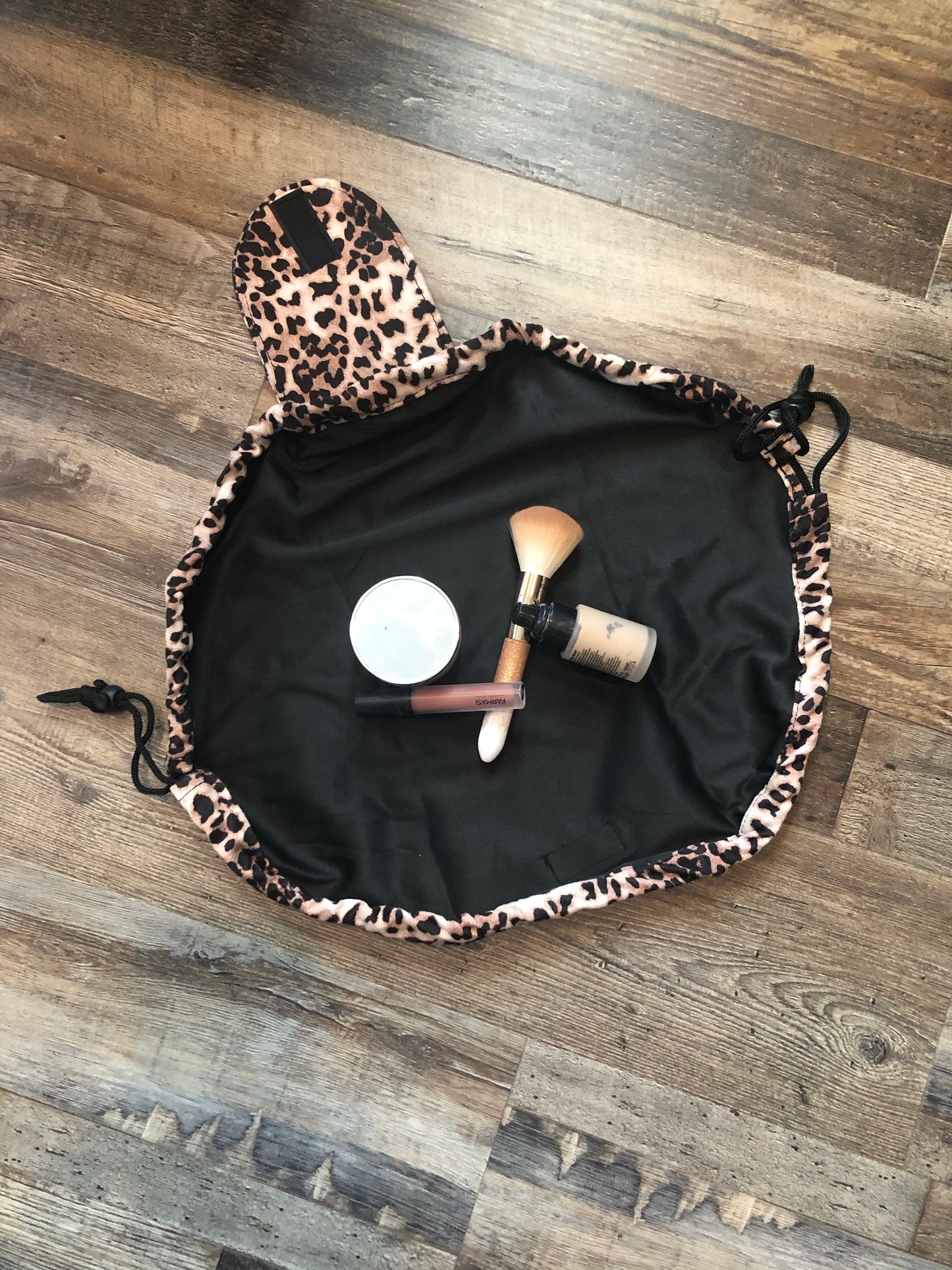 Cinch Tie Beauty Bag